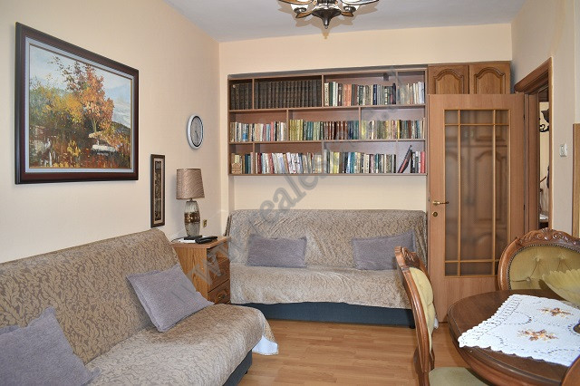Apartament 2+1 me qira ne Qender te Tiranes